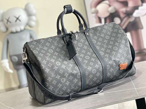 Picture of LV Mens Bags _SKUfw125137207fw